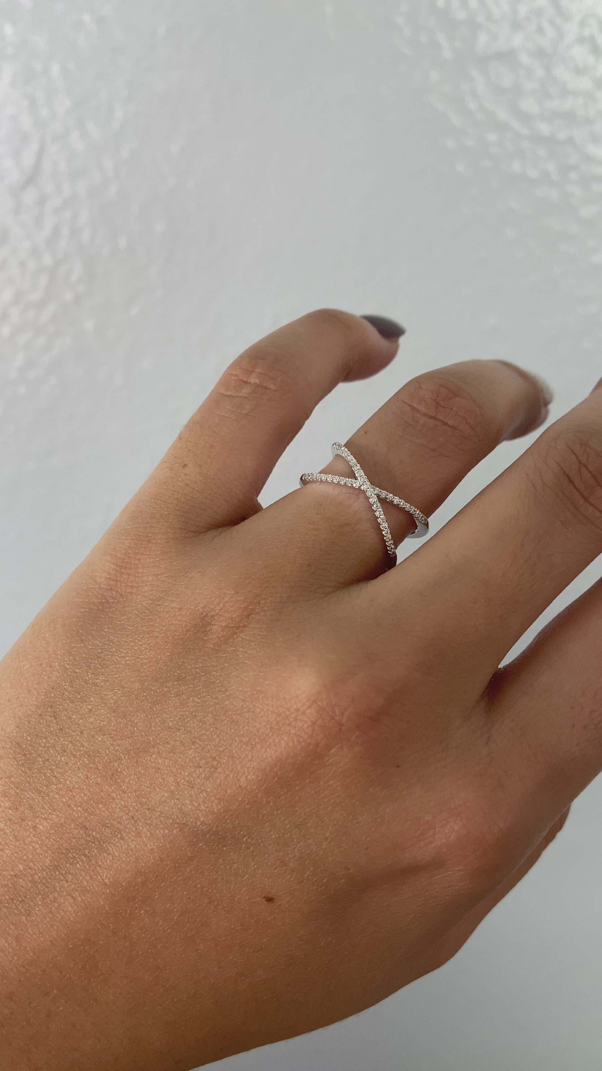 Criss-Cross Diamond Band